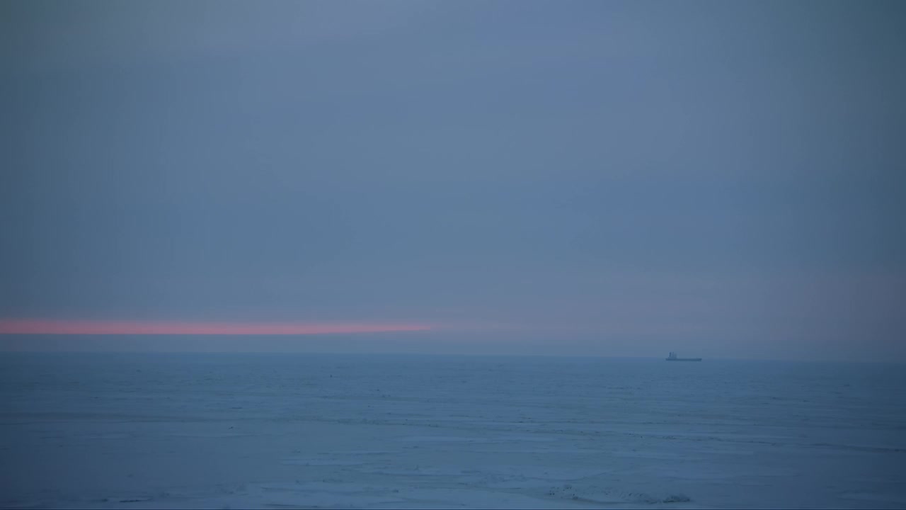 时间流逝-日出在冻结的巴伦支海上。视频下载