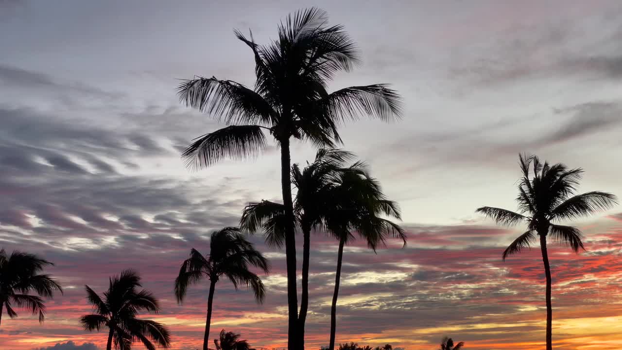 夏威夷大岛威科罗亚海滩的美丽日落视频下载