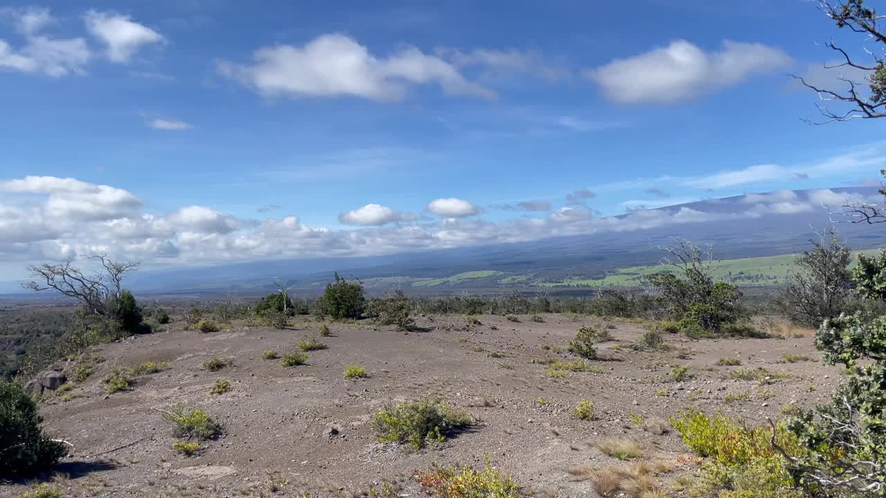 夏威夷大岛，火山国家公园，基拉韦厄火山口景色优美视频素材