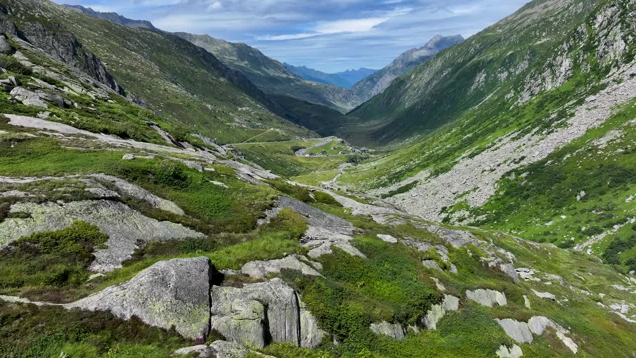 瑞士安德马特附近的医院山谷视频素材