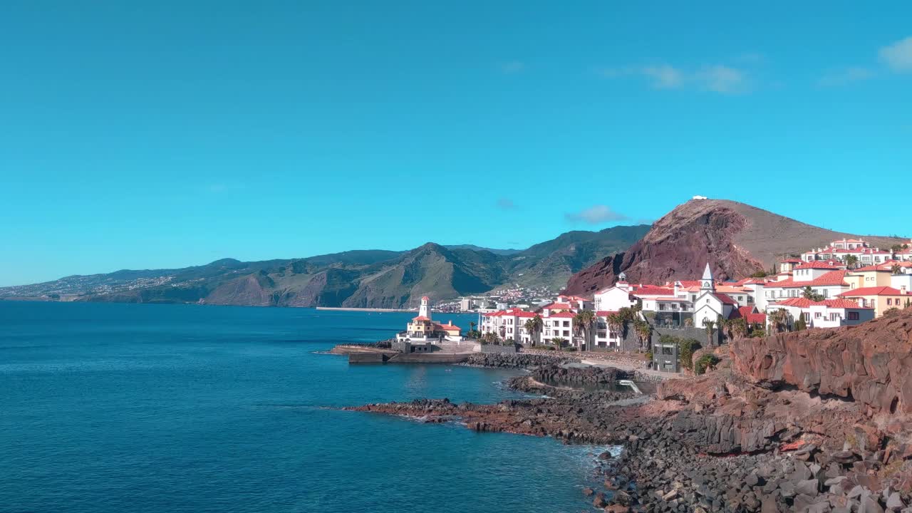 大西洋马德拉岛海岸的美丽景色视频素材