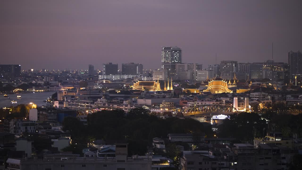 泰国曼谷夜间的延时鸟瞰图视频素材