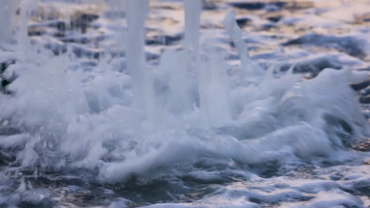 喷泉里的流水特写视频下载