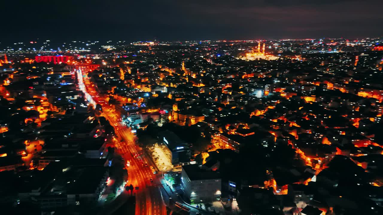 伊斯坦布尔城市魅力夜景鸟瞰图#伊斯坦布尔夜生活#无人机视角#体育场宁静#城市景观视频素材