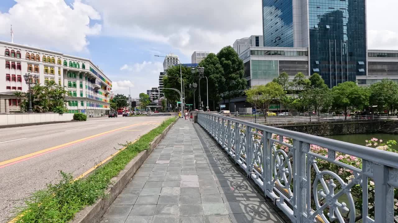 城市滨河步道视频素材