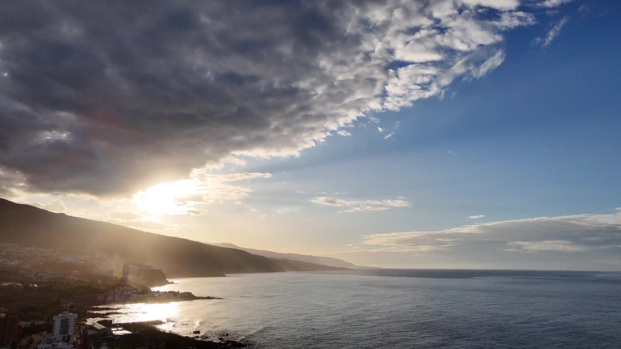 太阳照在岛上视频素材