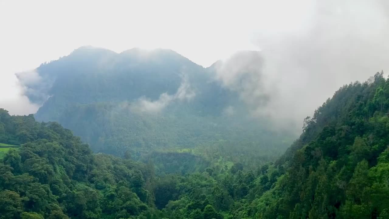 山上的云视频素材