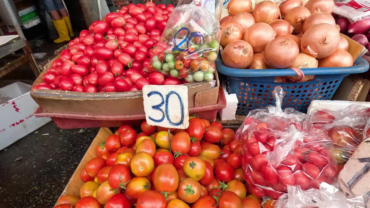 热闹街市蔬菜档视频素材