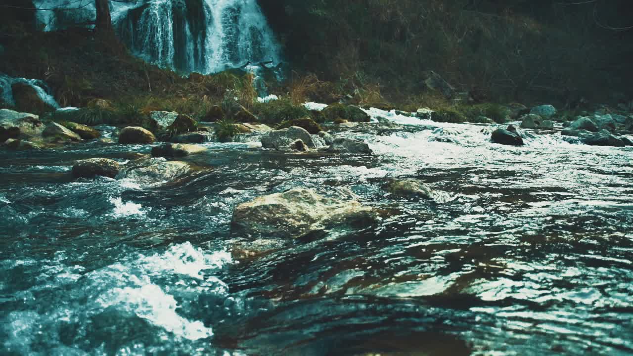 高山流水视频素材