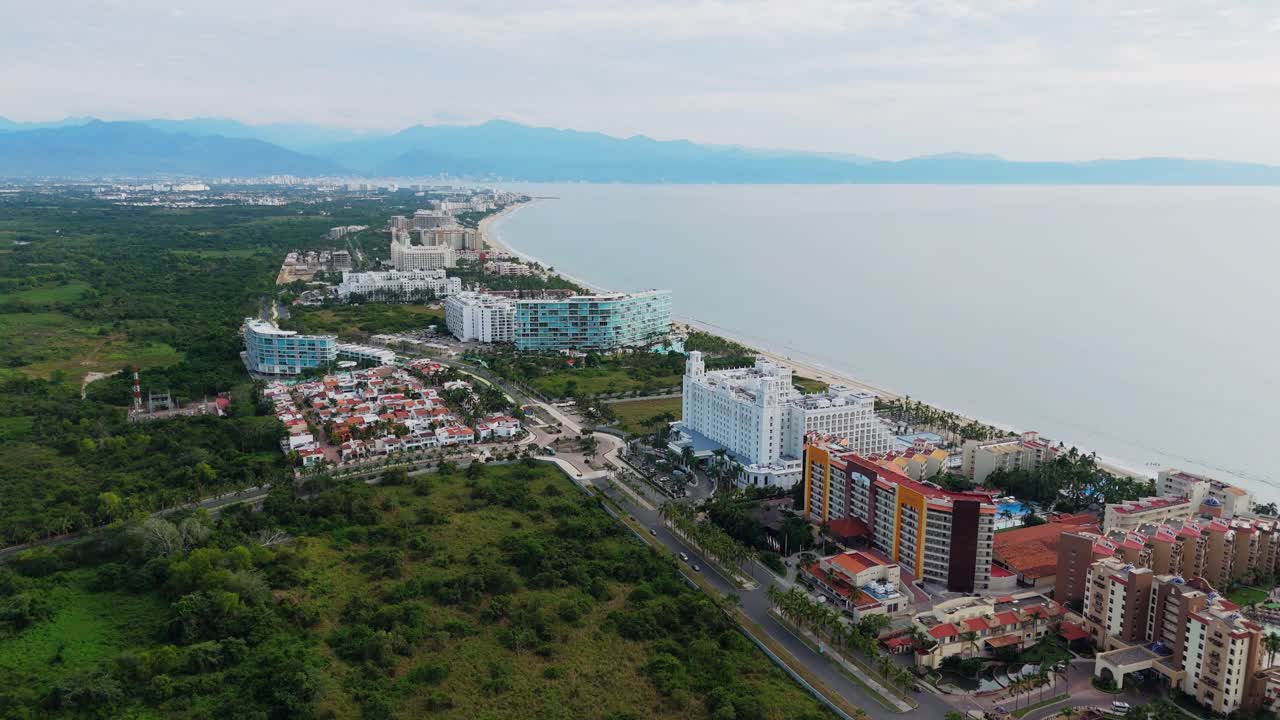 美丽的酒店区在里维埃拉纳亚里特，墨西哥视频素材