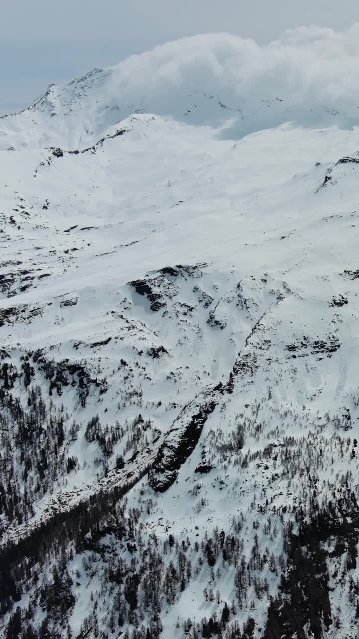 高山雪山景观视频素材