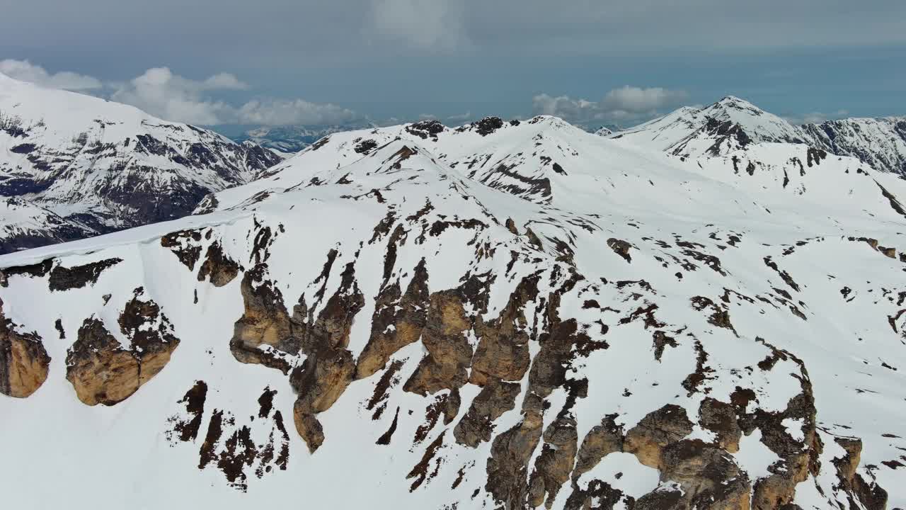 高山雪山景观视频素材