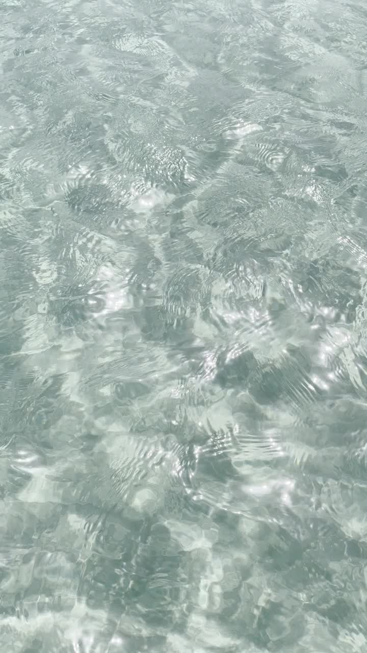 Formentera sa roqueta清澈的海水视频素材