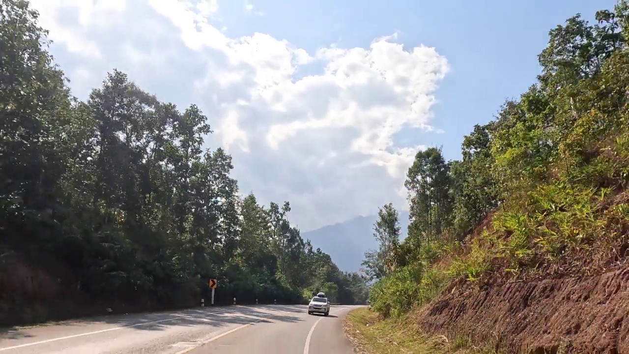 风景优美的山路之旅视频素材