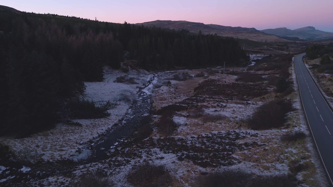 格伦科与雪景黄昏，宁静的自然景观，鸟瞰图视频素材