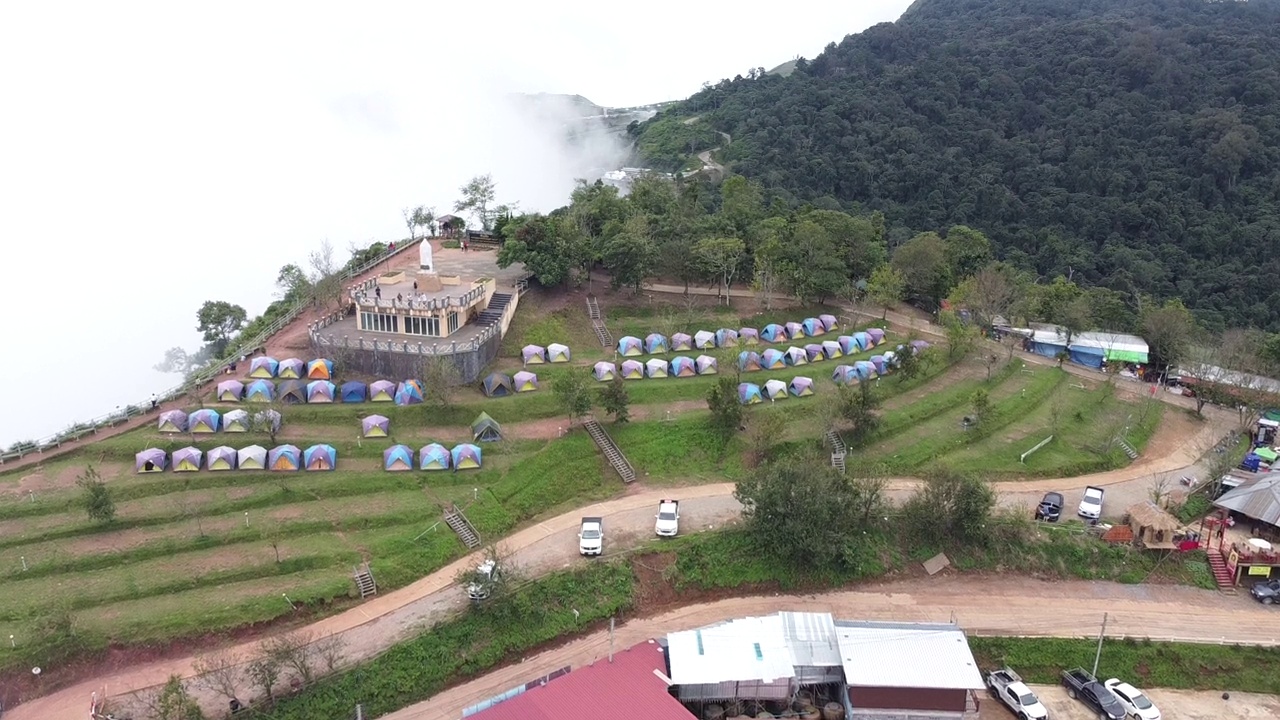 Phu Thap Boek的高视角，它是Phetchabun省的最高峰。一年四季都很冷。碧差汶省著名旅游景点视频素材