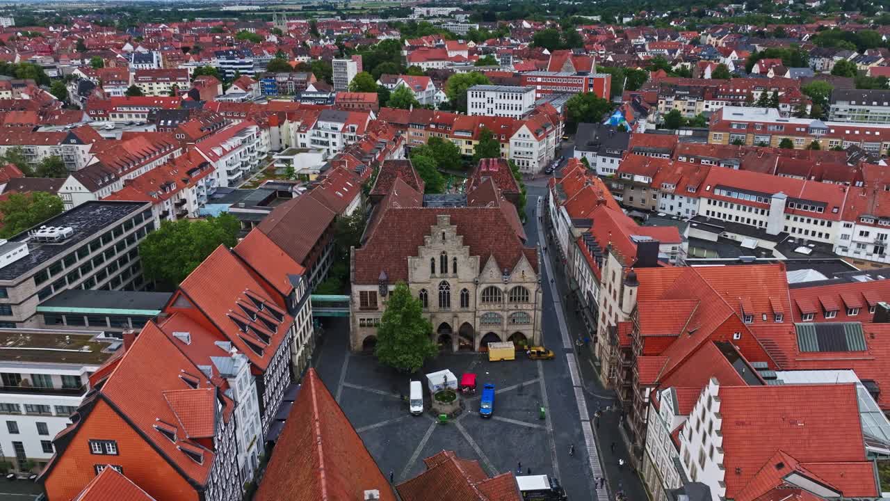 德国Hildesheim Rathaus鸟瞰图视频素材