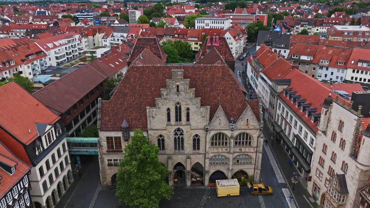 德国Hildesheim Rathaus鸟瞰图视频素材