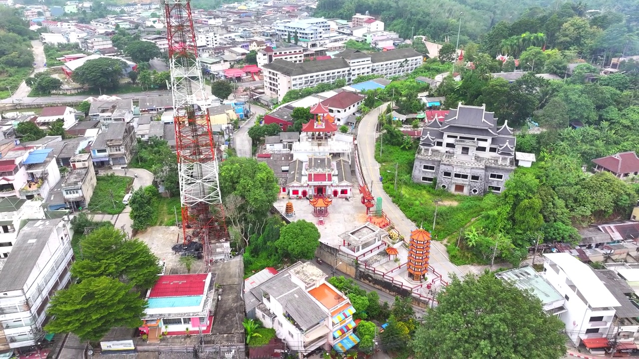 泰国南部雅拉省贝通市的无人机中国寺庙视频素材