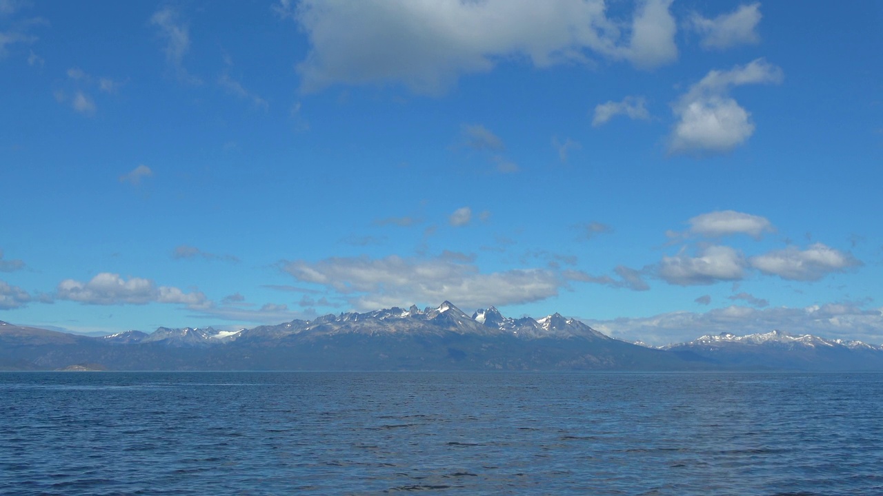 山与海视频下载