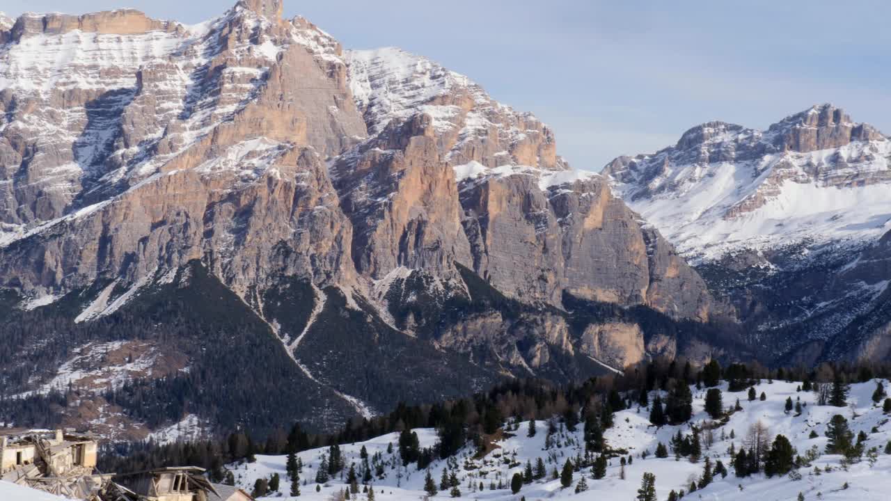 全景白云石山脉与雪，意大利阿尔卑斯山，意大利视频素材