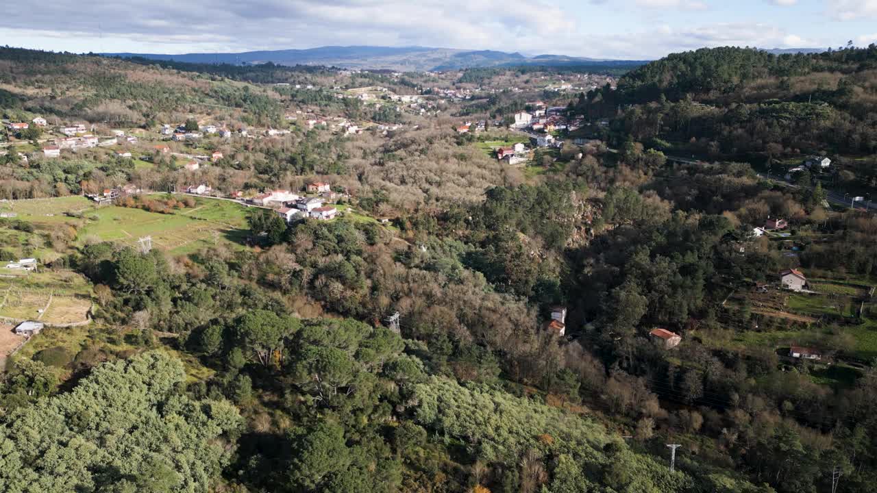 Tibias和Castadón鸟瞰图，Pereiro de Aguiar，西班牙视频素材