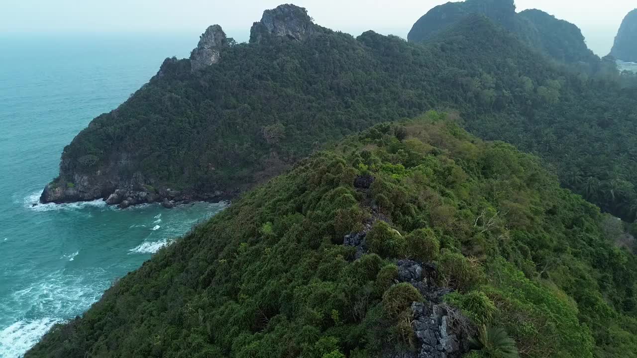 山景和海景。视频素材