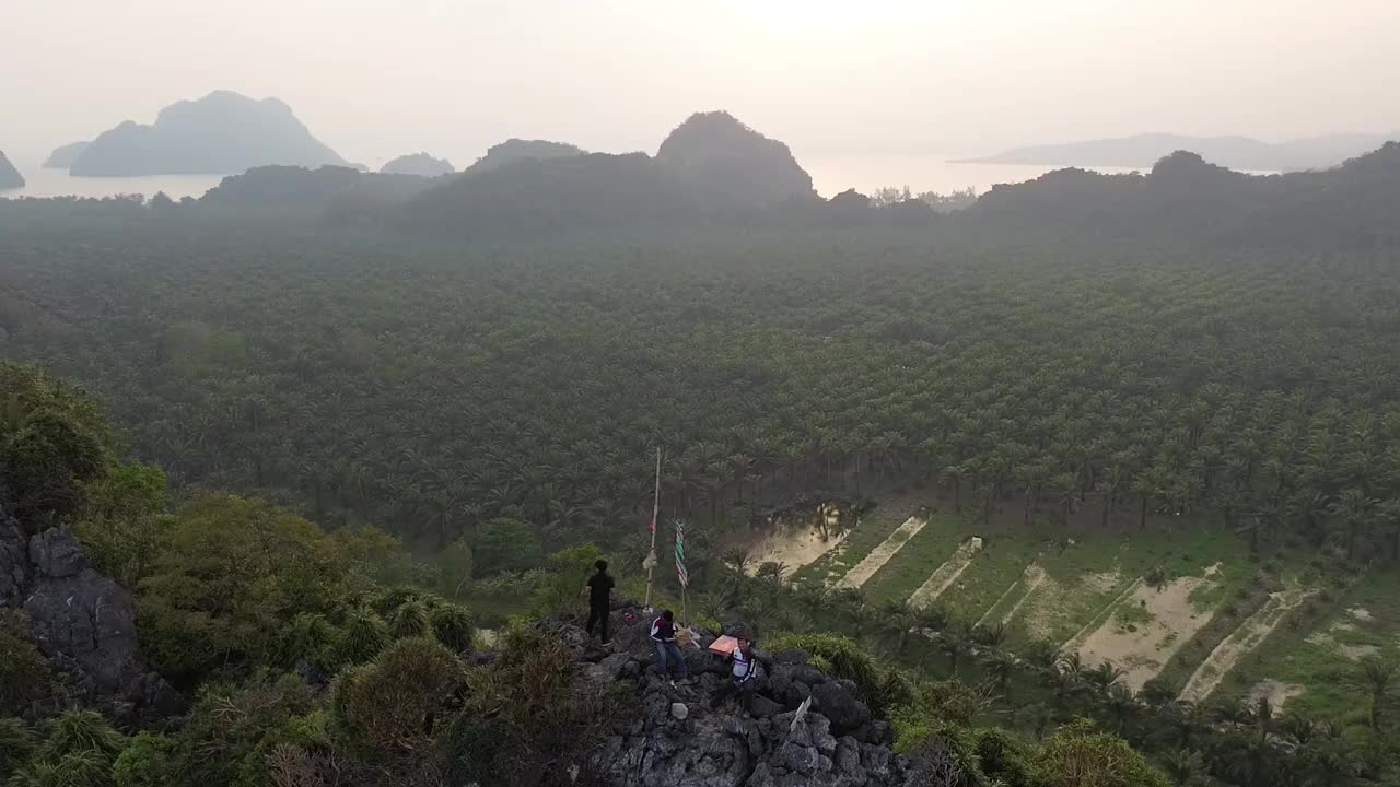 日落山景。视频素材