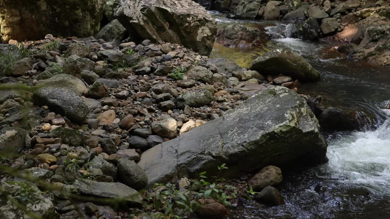 高山流水视频素材