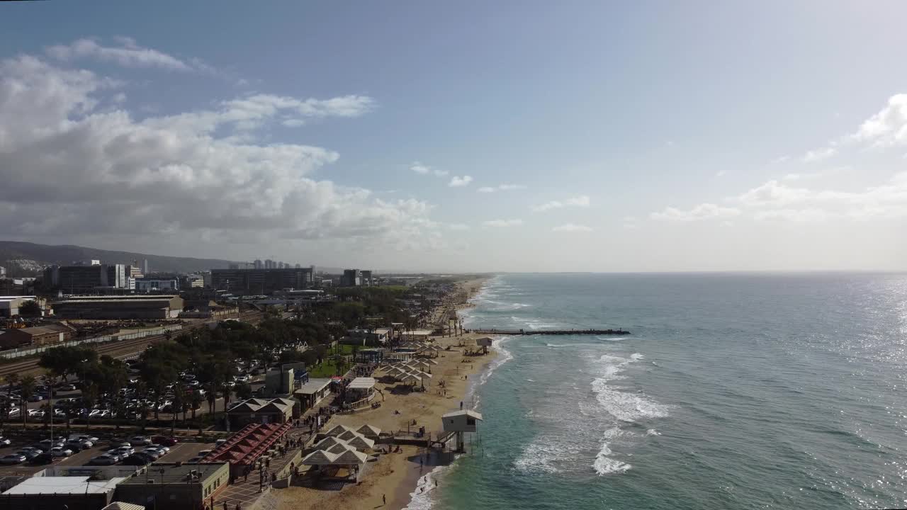 海法海岸的无人机航拍照片视频素材