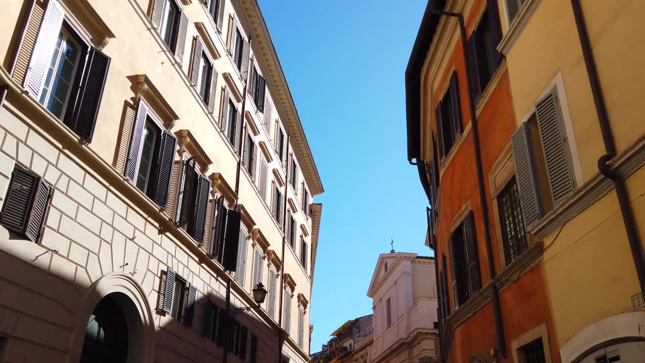 罗马，意大利-经典和美丽的街道老城区中心视频下载