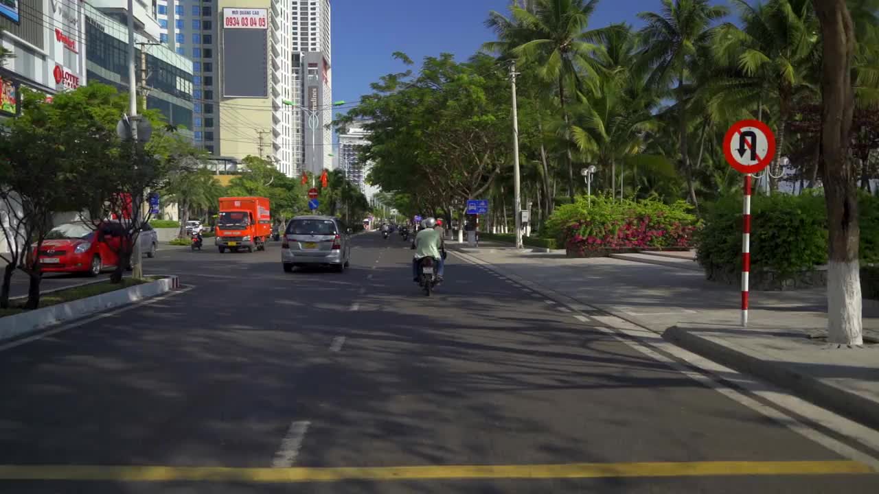 城市道路。视频下载