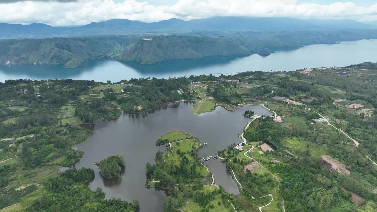 湖泊的水Pea, Aeknetonang和Toba。热门旅游目的地视频素材