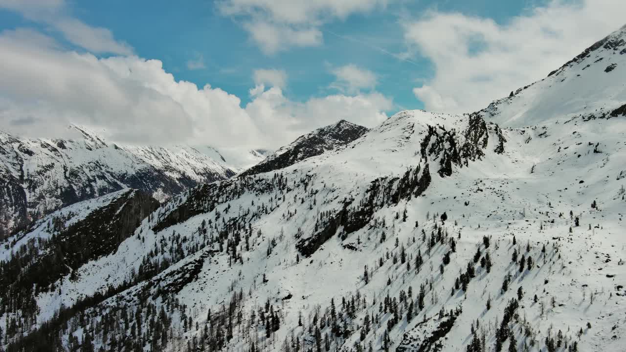 高山雪山景观视频素材