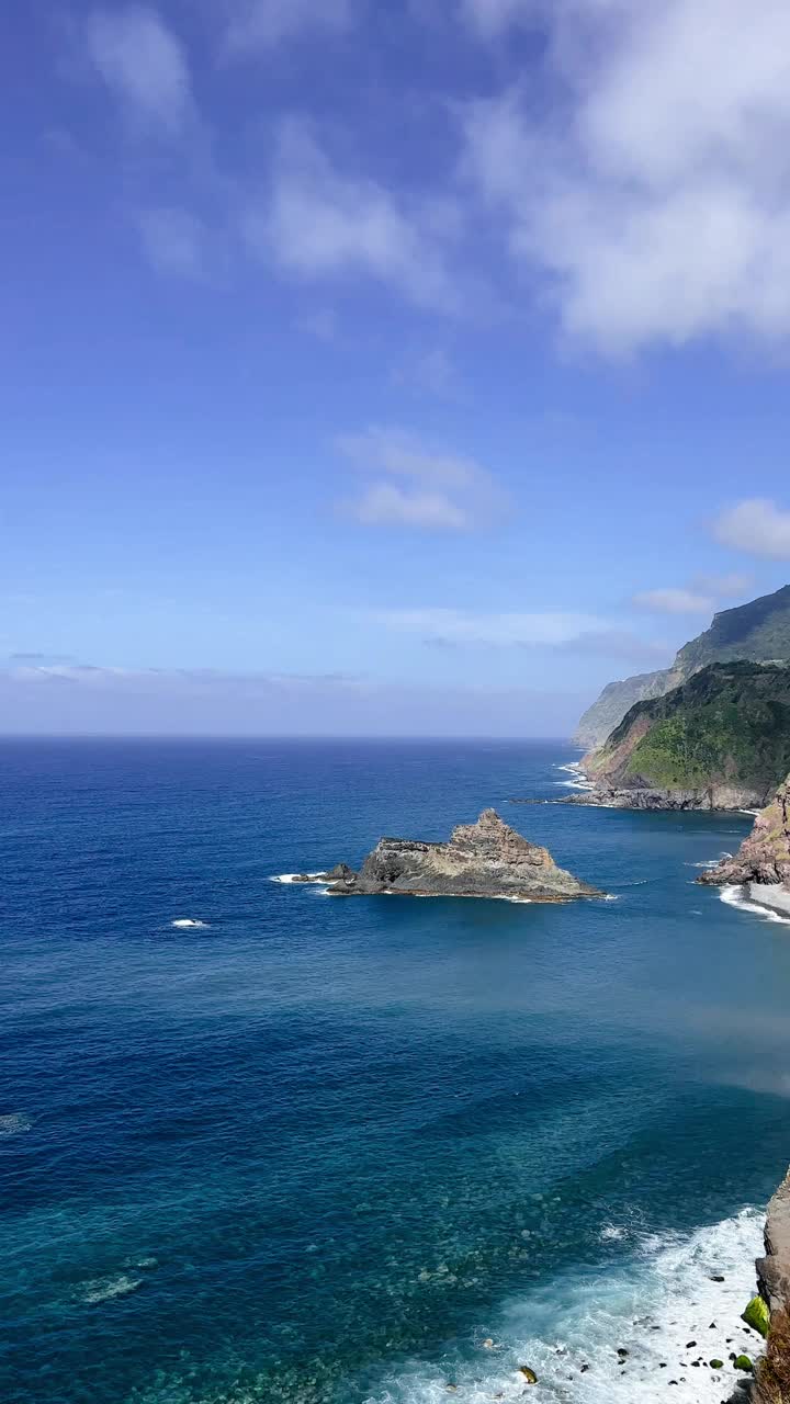 葡萄牙马德拉岛北部海岸视频素材