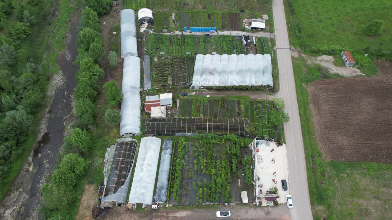 空中农村和温室视频素材