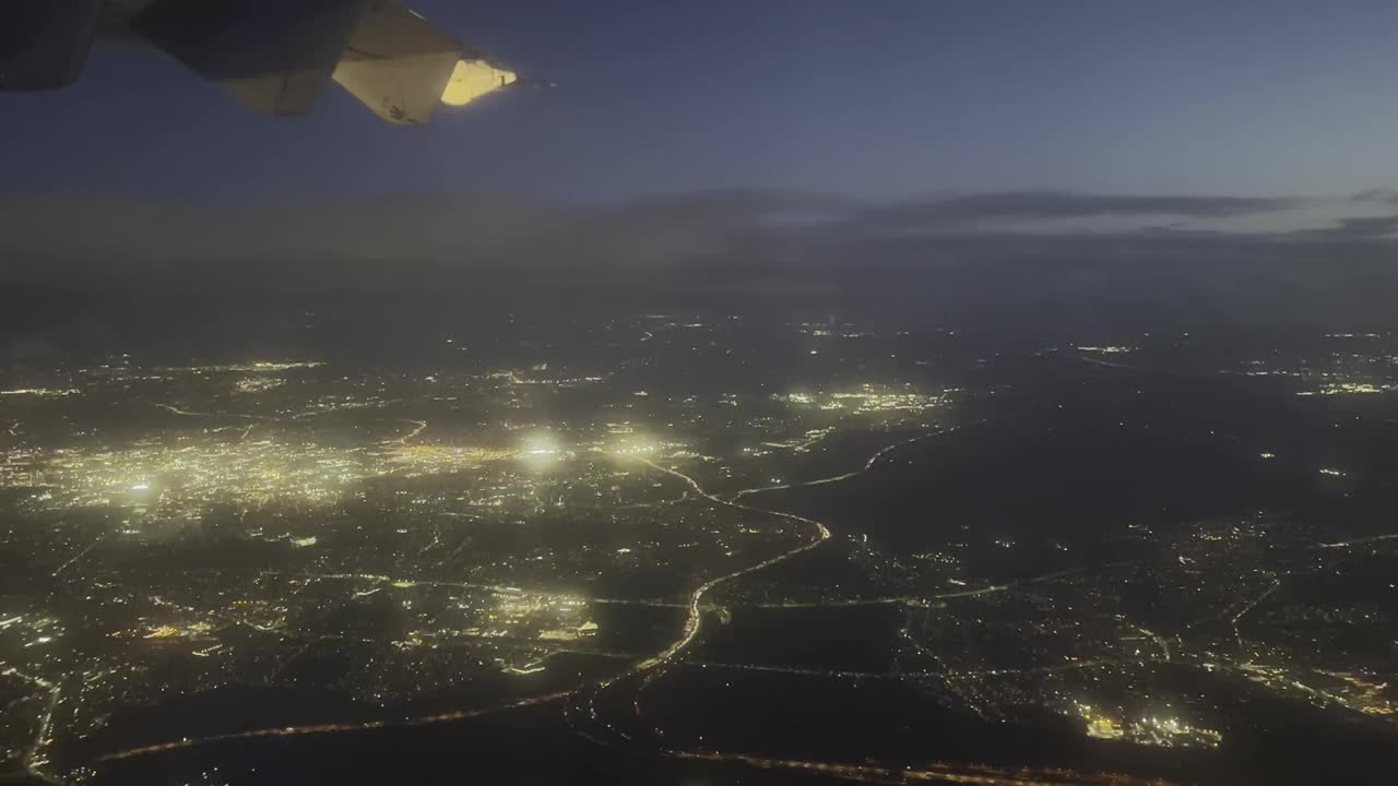 从飞机上拍摄的城市夜景视频下载