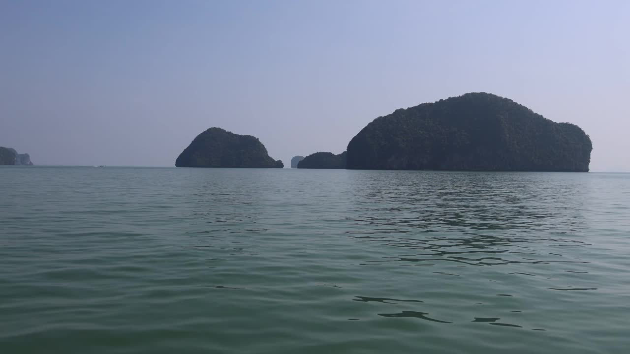 宁静的海景与岛屿视频素材