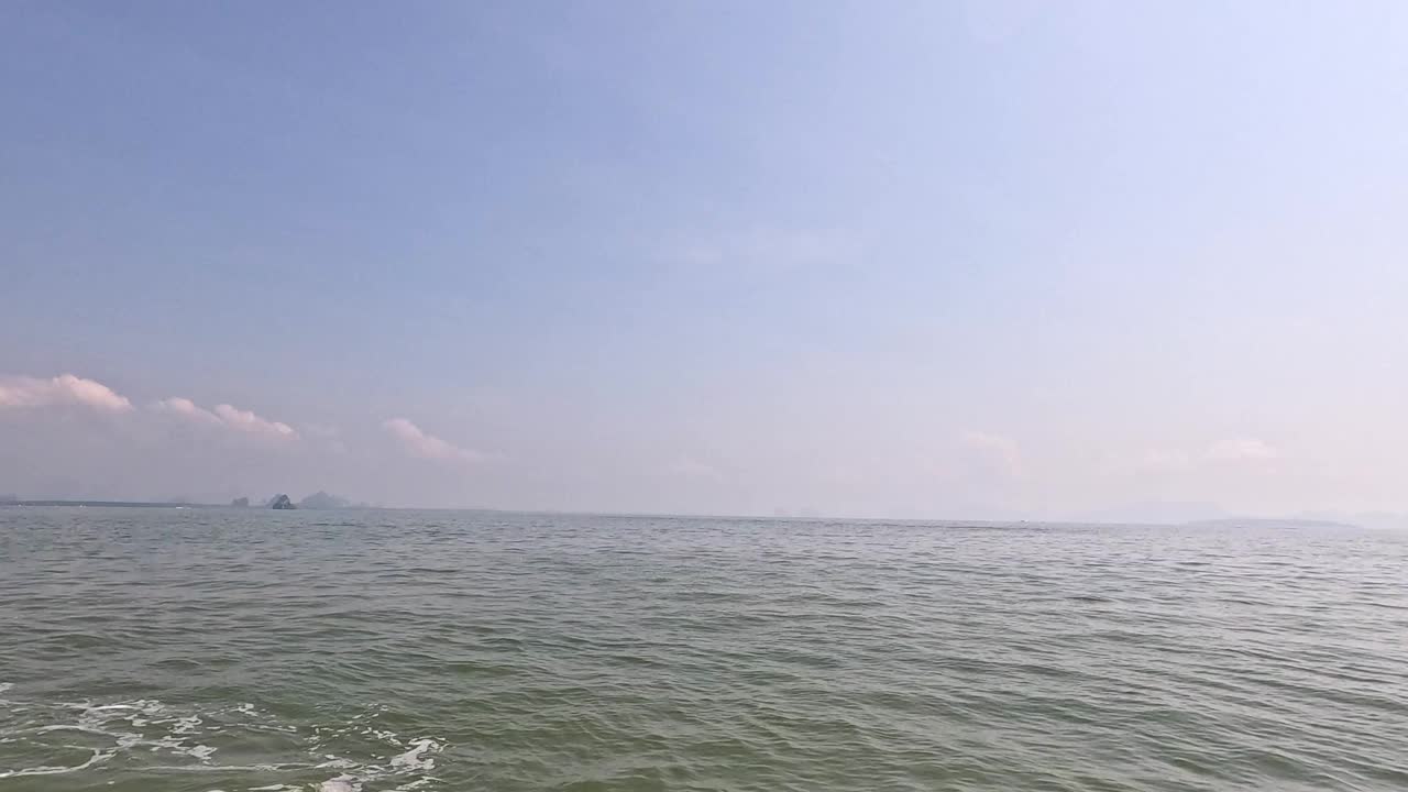 宁静的海洋地平线景观视频素材