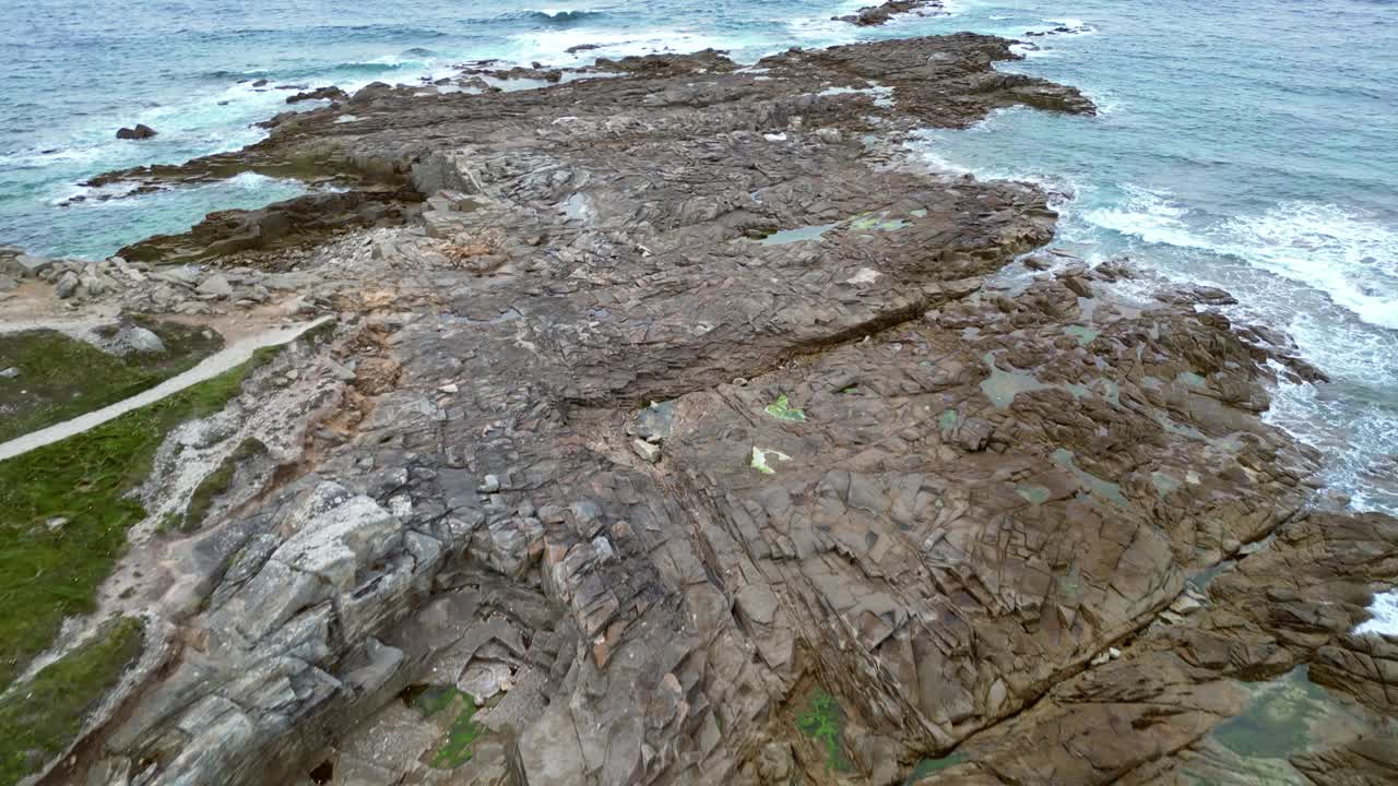 从无人机视角看海洋全景视频素材