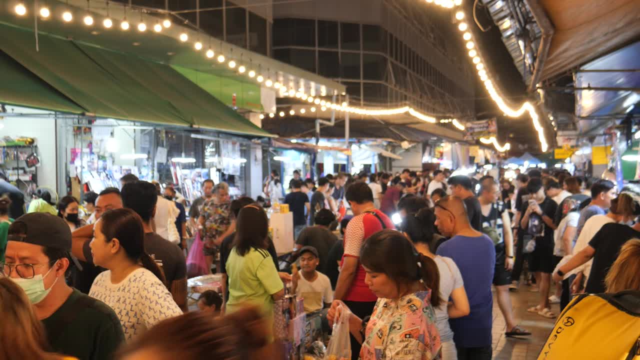 曼谷的Klong Thom夜市视频素材