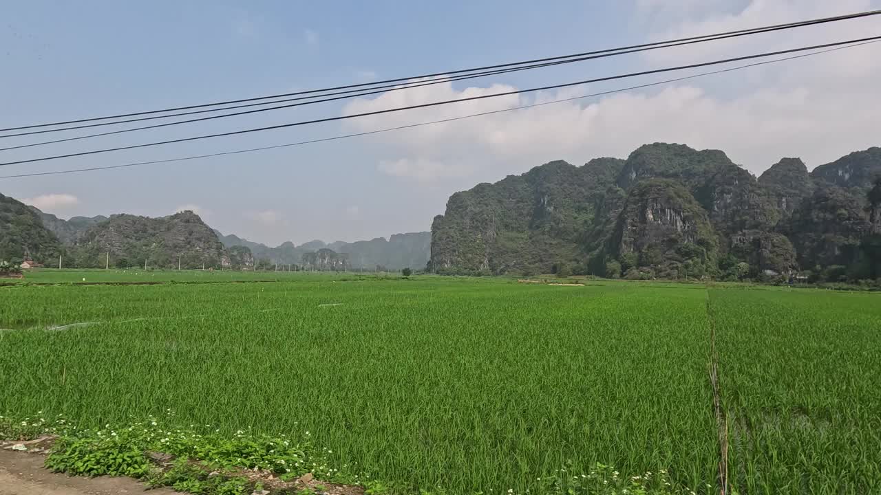 风景优美的乡村公路之旅视频素材