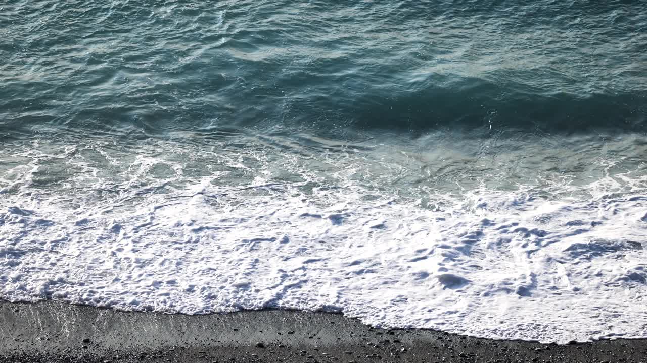 海浪飞溅视频素材