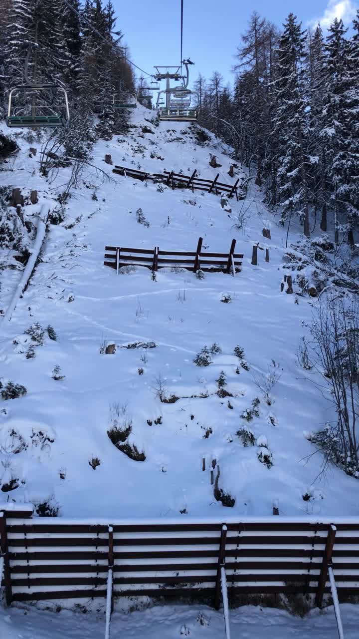 滑雪椅升降机视频下载