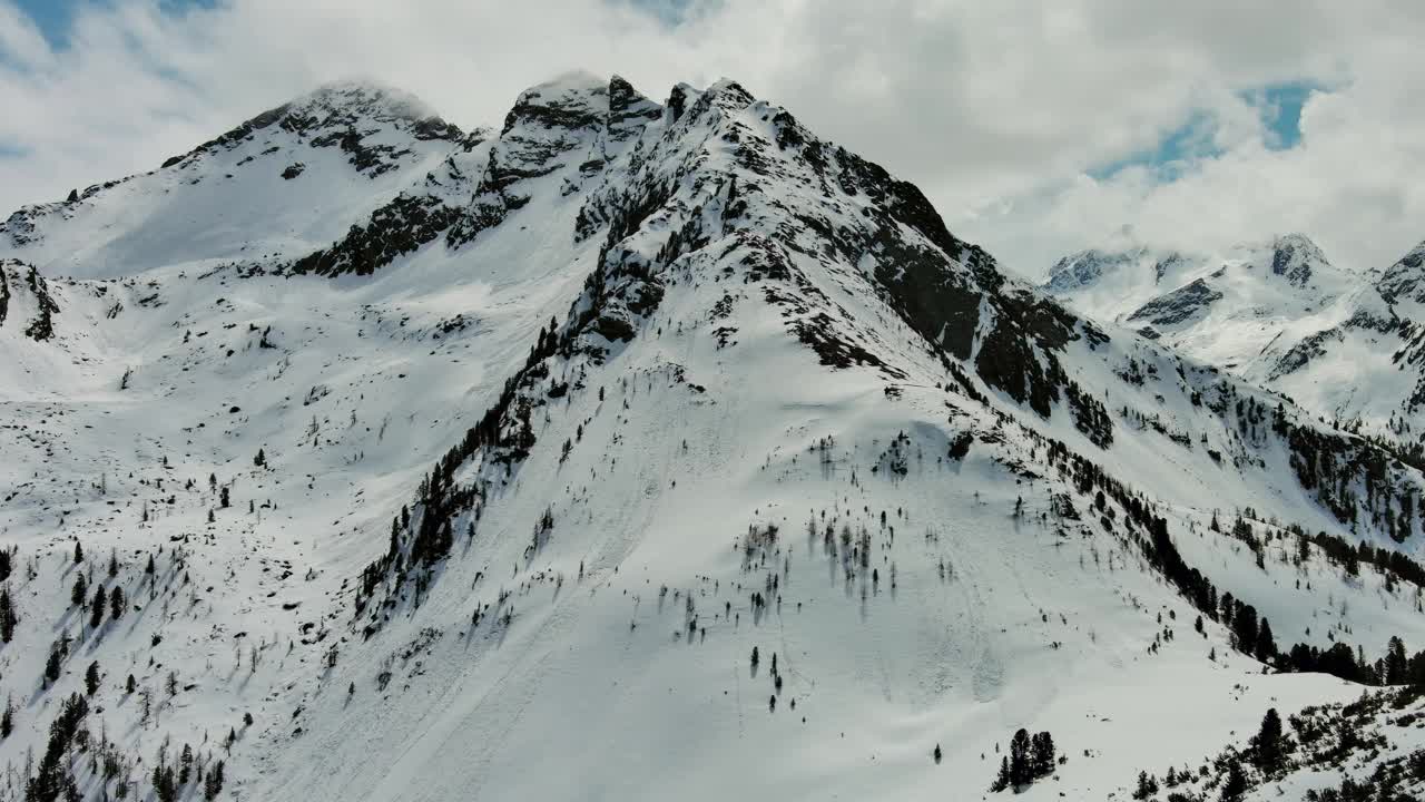 高山雪山景观视频素材