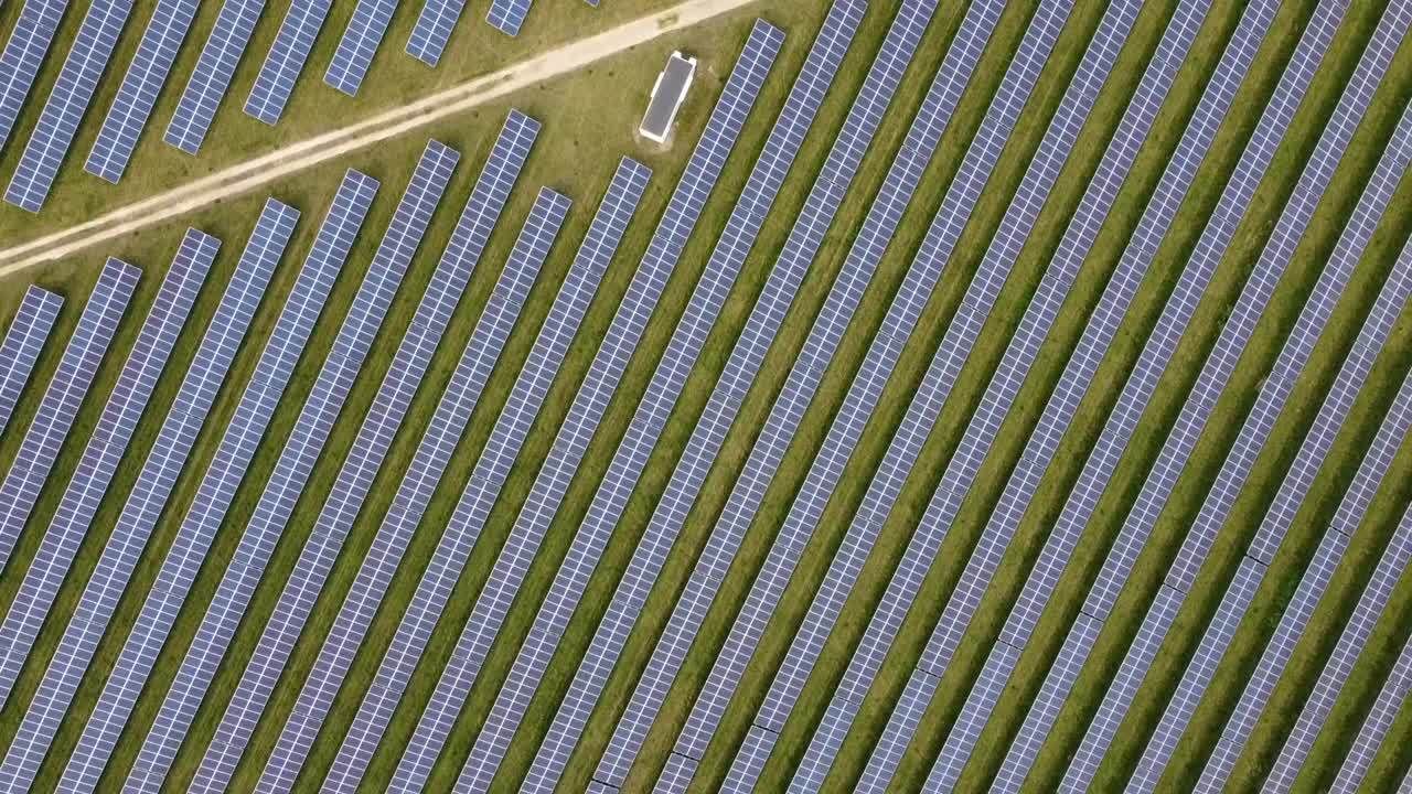 太阳能农场视频素材