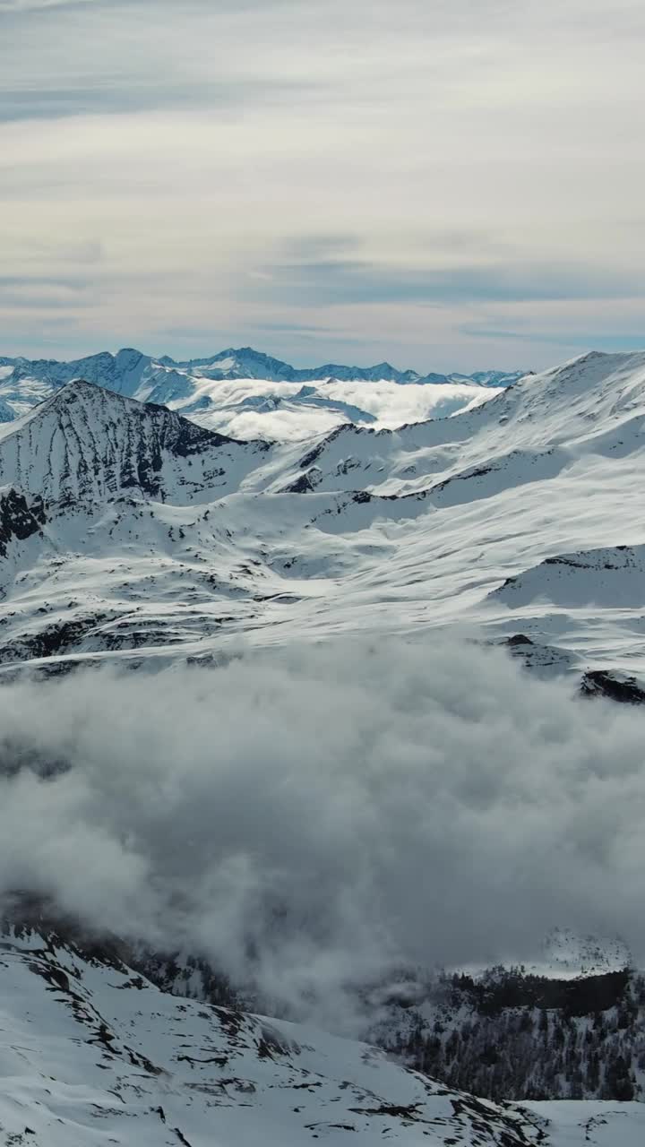 高山雪山景观视频素材