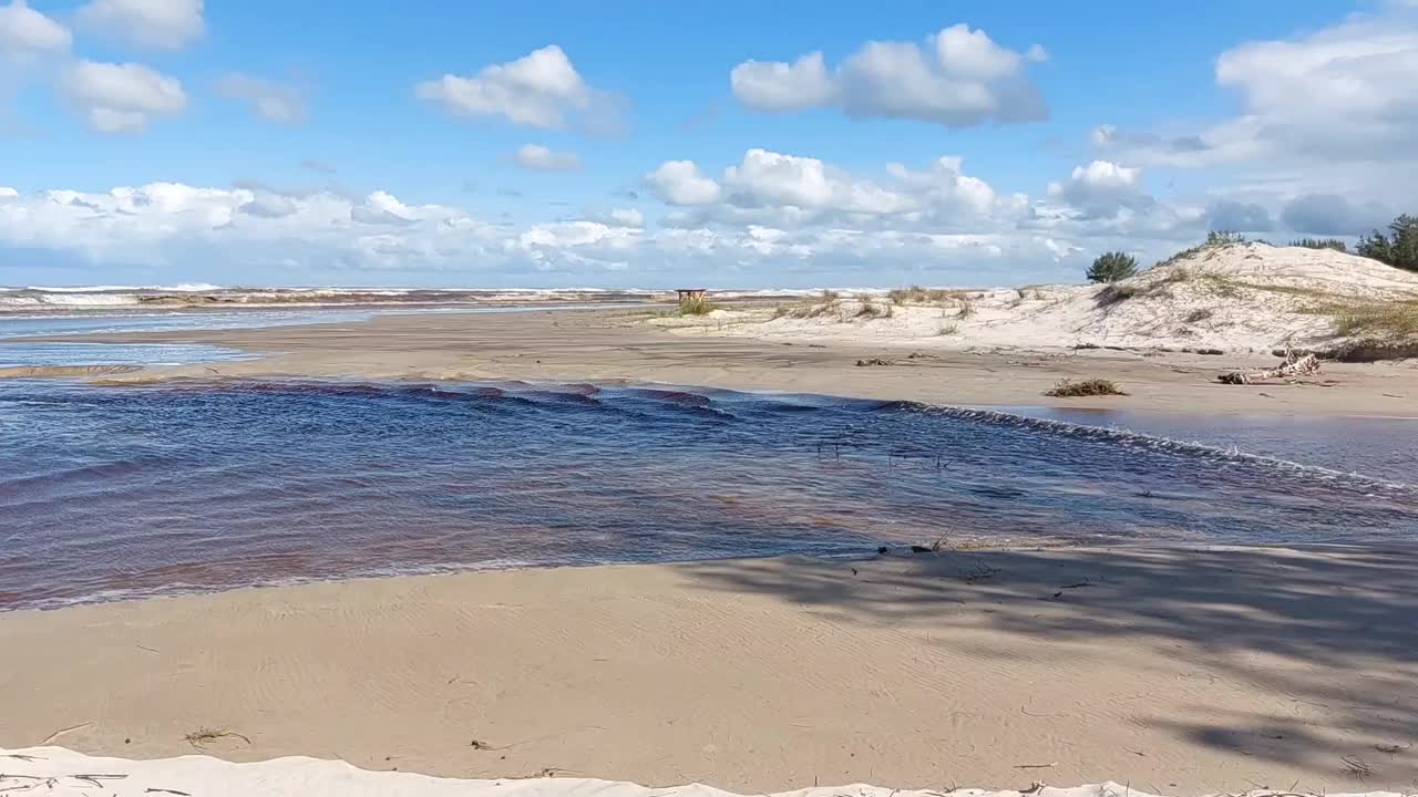 冬天大海的景色视频下载