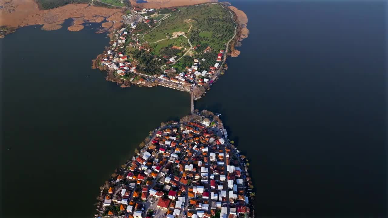 Gölyazı布尔萨乌鲁阿巴特湖村庄空中无人机视图视频下载