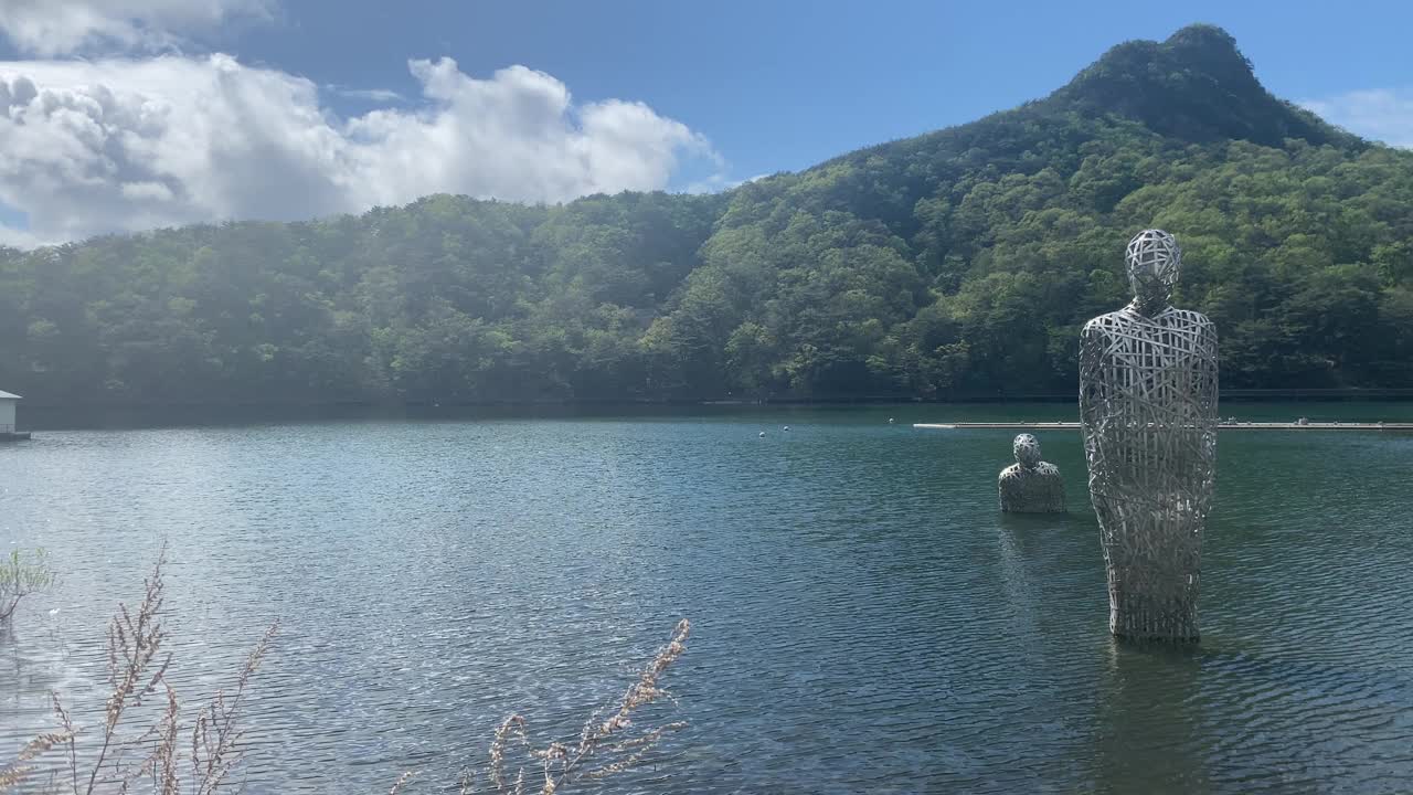 韩国，三静湖，山，天，云，清，湖视频下载